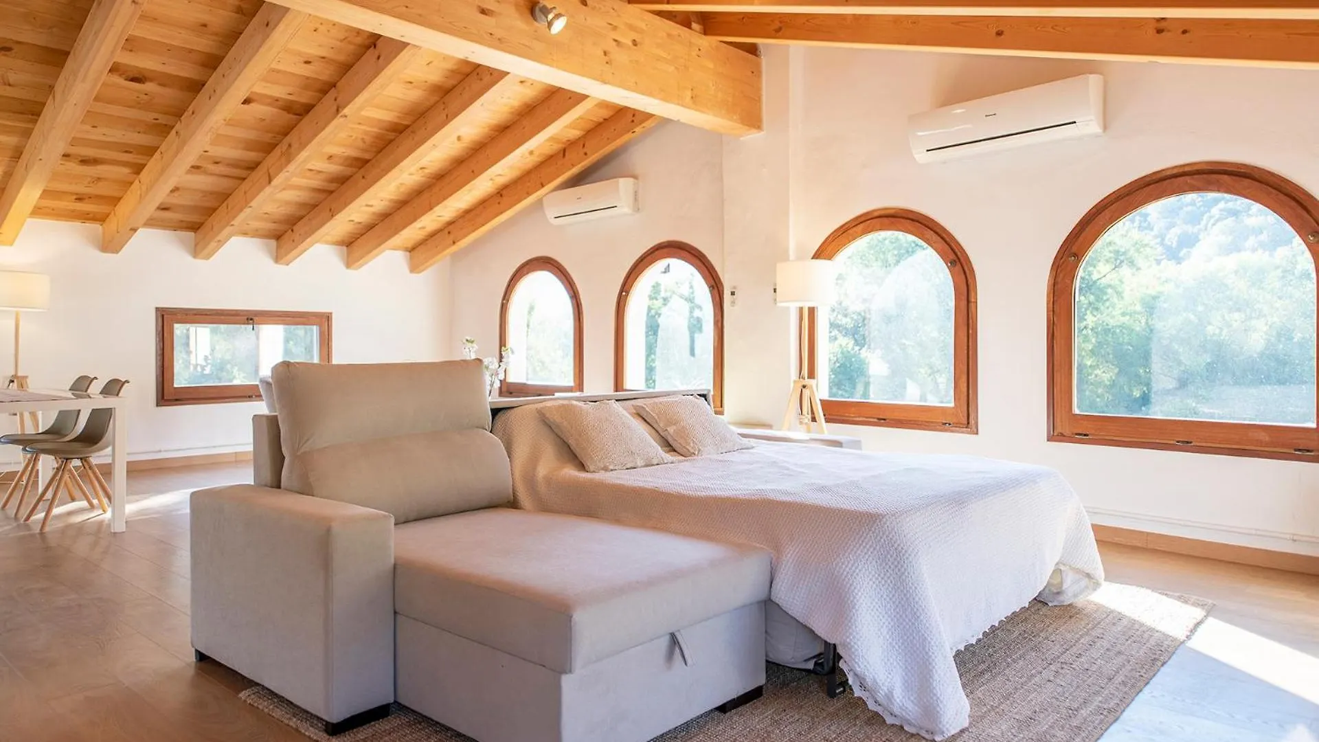 L'Altell Villa Montagut 0*,  Spain